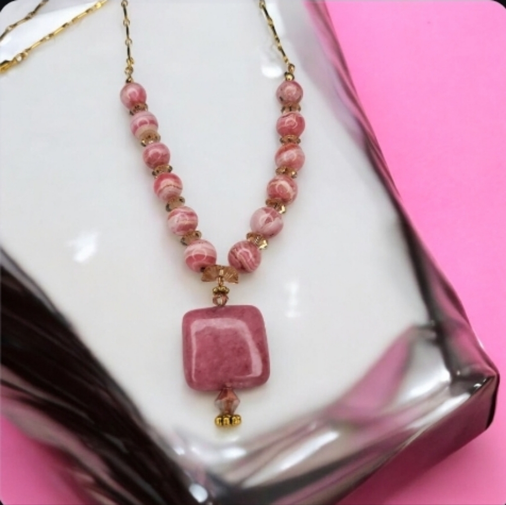 Rhondocrisite necklace